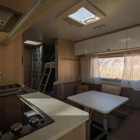 Itav Bateva Caravans - ייטב בטבע קרוואנים Mitzpe Ramon Exterior photo