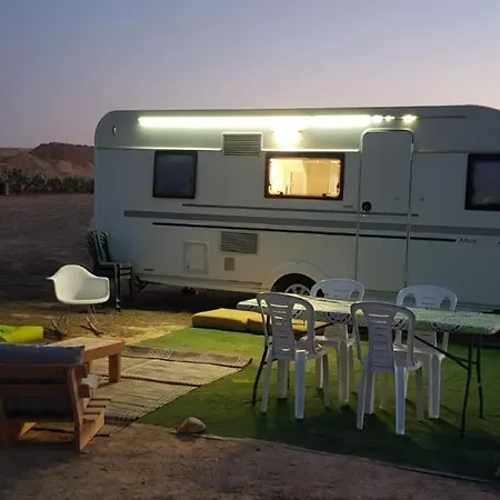 Itav Bateva Caravans - ייטב בטבע קרוואנים Mitzpe Ramon Exterior photo